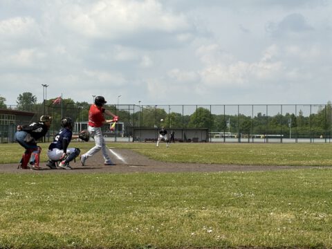 Hickory 1 pakt overtuigende winst