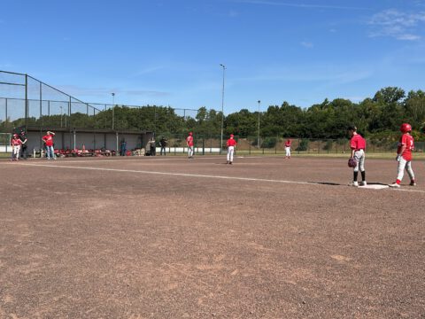 Hickory U12 klopt WSB Apeldoorn U12 in sfeervolle wedstrijd